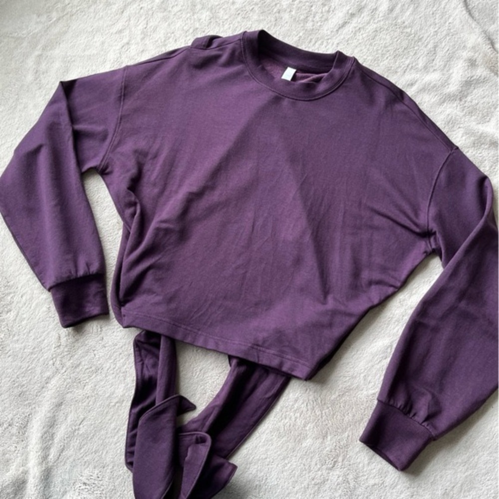 Athleta Yoga Tie Back Sweatshirt